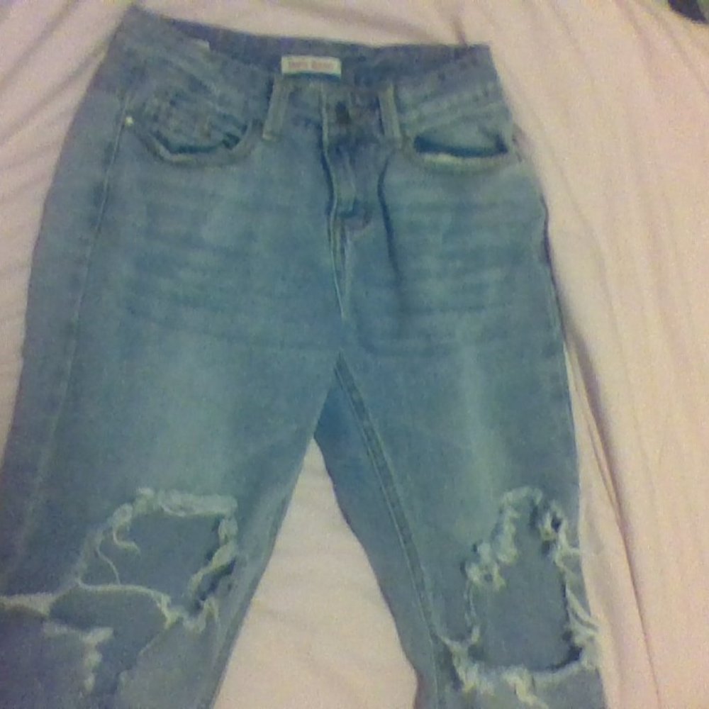 super cute ripped aesthetic jeans *sale*